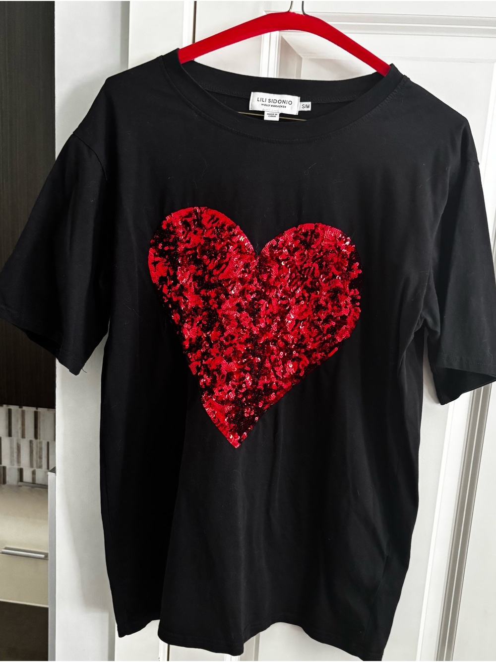 Molly Bracken Black Short-Sleeve Tee with Red Sequin Heart S/M